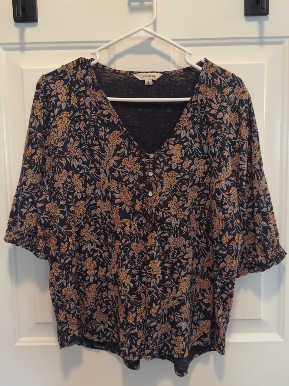 Lucky Brand Navy Floral V-Neck Button Accent Top - Picture 1 of 7